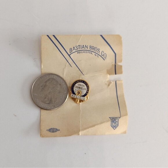 Vintage Community Service Union Counselor AFL-CIO Lapel Hat Pin Bastian Bros - Picture 4 of 4
